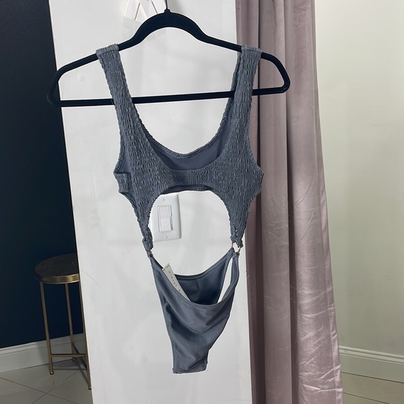 Slate grey one piece bathing suit-rings on side-ribbed upper part - Picture 2 of 2